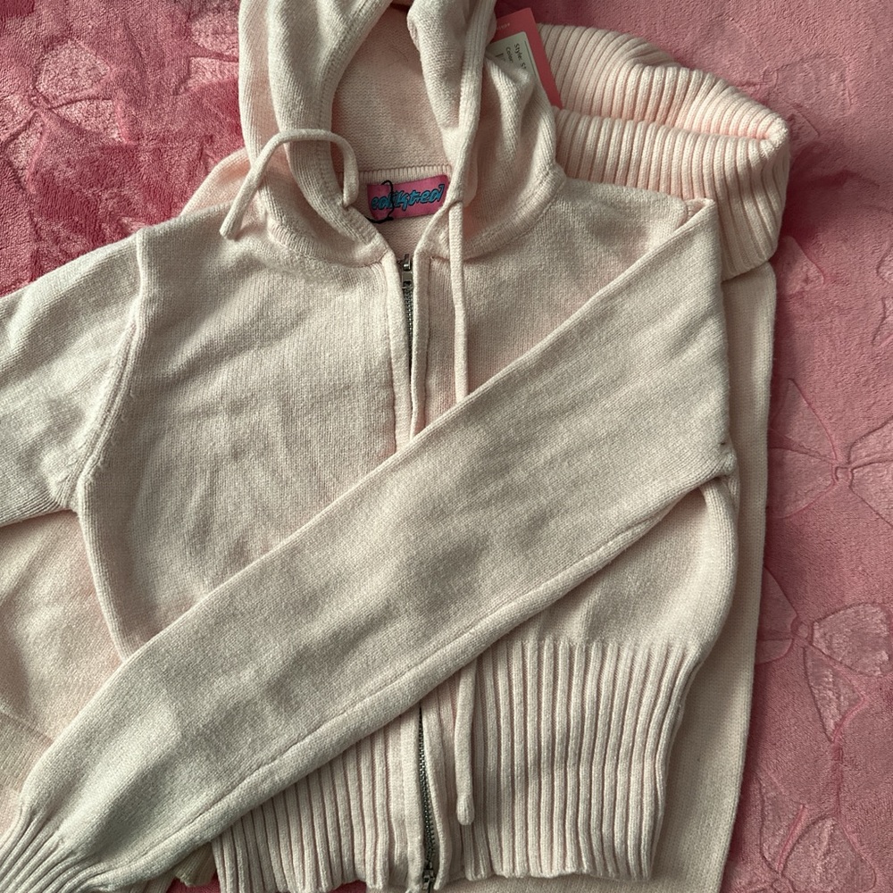 Women's Pink Hoodie Sweater